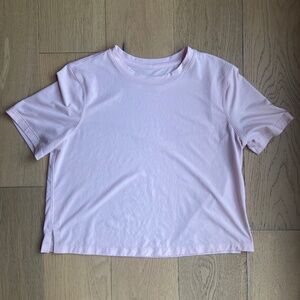 Lululemon Lightweight Workout T Shirt in Light Pink